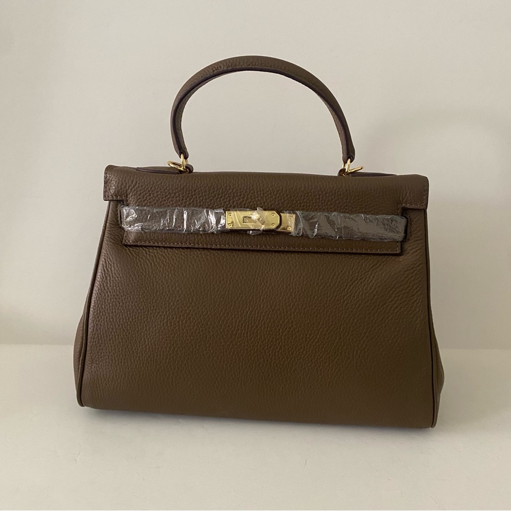 Cacao Brown Etoupe Leather 32 Top Handle Satchel Bag Belted w/ Gold Lock Key B11